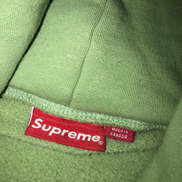 Box Logo Supreme Hoodie - Picture 5 of 8